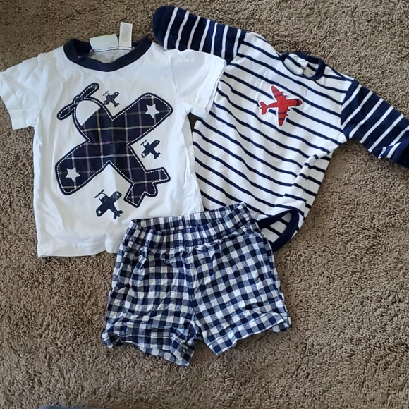 Carter's Other - 3/$10 Boy lot of 3. 2 tops & plaid shorts